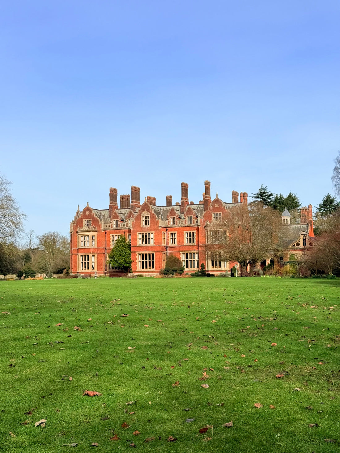 Arthur Findlay College — the most prestigious College of Spiritual and Psychic Sciences in the world.